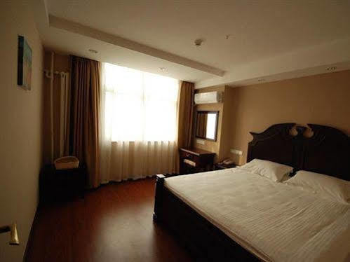 Greentree Inn Henan Luoyang Wangcheng Square Business Hotel Exteriör bild